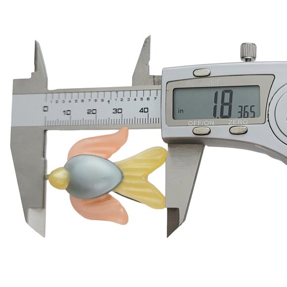 Vintage Pink, Blue, and Yellow C-Clasp Lucite Plastic Bird Pin - Picture 7 of 8